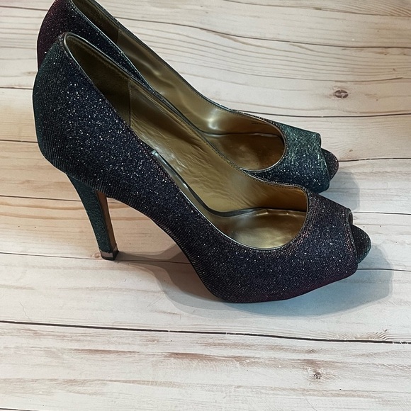 ❣️Badgley Mischka Humbie IV Purple Shimmer Sparkle Peep Toe Sz 9 High Heels - Picture 3 of 10